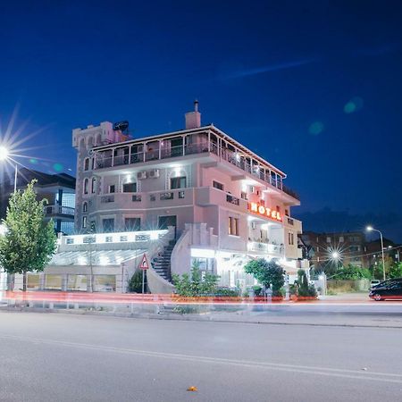 Dea Hotel 2002 Korce Exterior photo